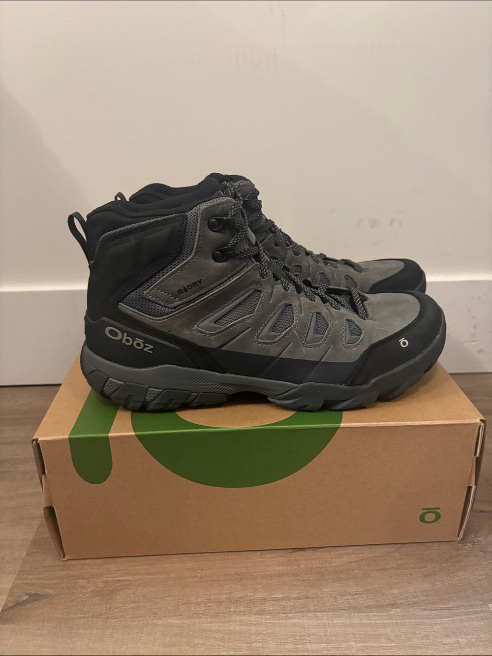 Oboz Men’s sawtooth x mid b dry waterproof charcoal size 11.5 New with box